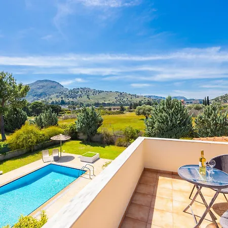 Villa Athena Classico *