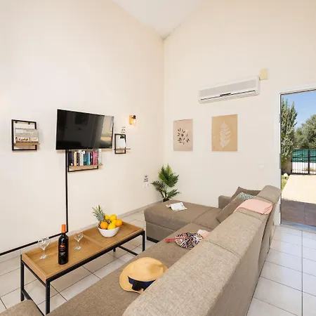 Villa Athena Classico *