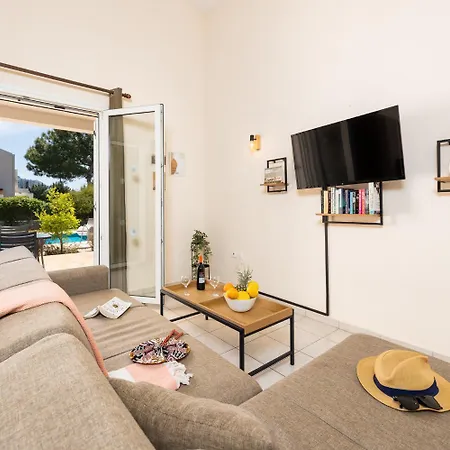 Athena Classico Villa *