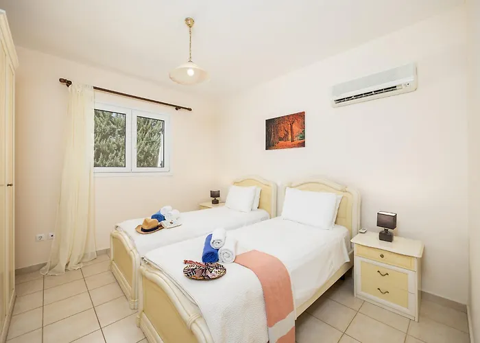 Athena Classico Villa *